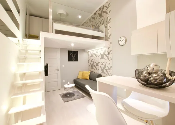 Studio Apartment